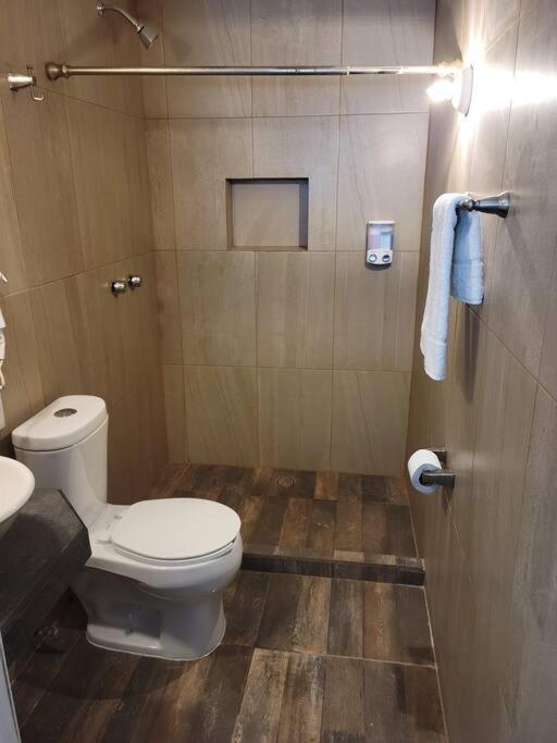 巴耶斯城Departamento Privado7, 2 Camas Matri, Parking, Cocina Equipada, Wifi 65 Mb, 2 Climas,Centrico,Tv Smart公寓 外观 照片