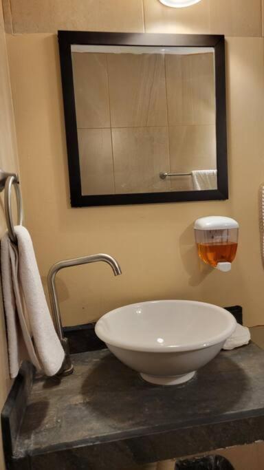 巴耶斯城Departamento Privado7, 2 Camas Matri, Parking, Cocina Equipada, Wifi 65 Mb, 2 Climas,Centrico,Tv Smart公寓 外观 照片